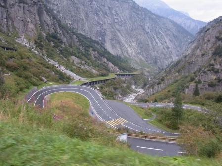 【改訂版】2012 スイスBD-1(birdy)サイクリングの旅（2日目-4：Gurtnellen→Hospental）